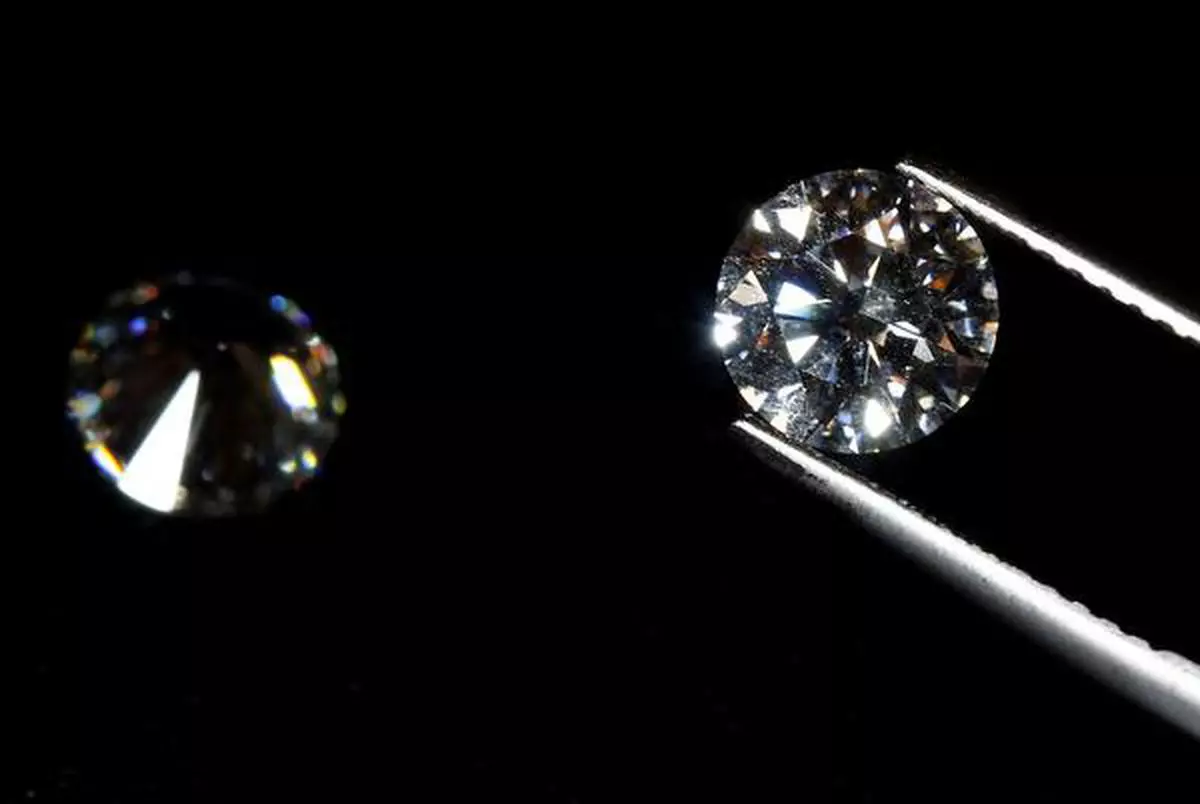 Exclusive: Botswana plans extra diamond sales route after De Beers