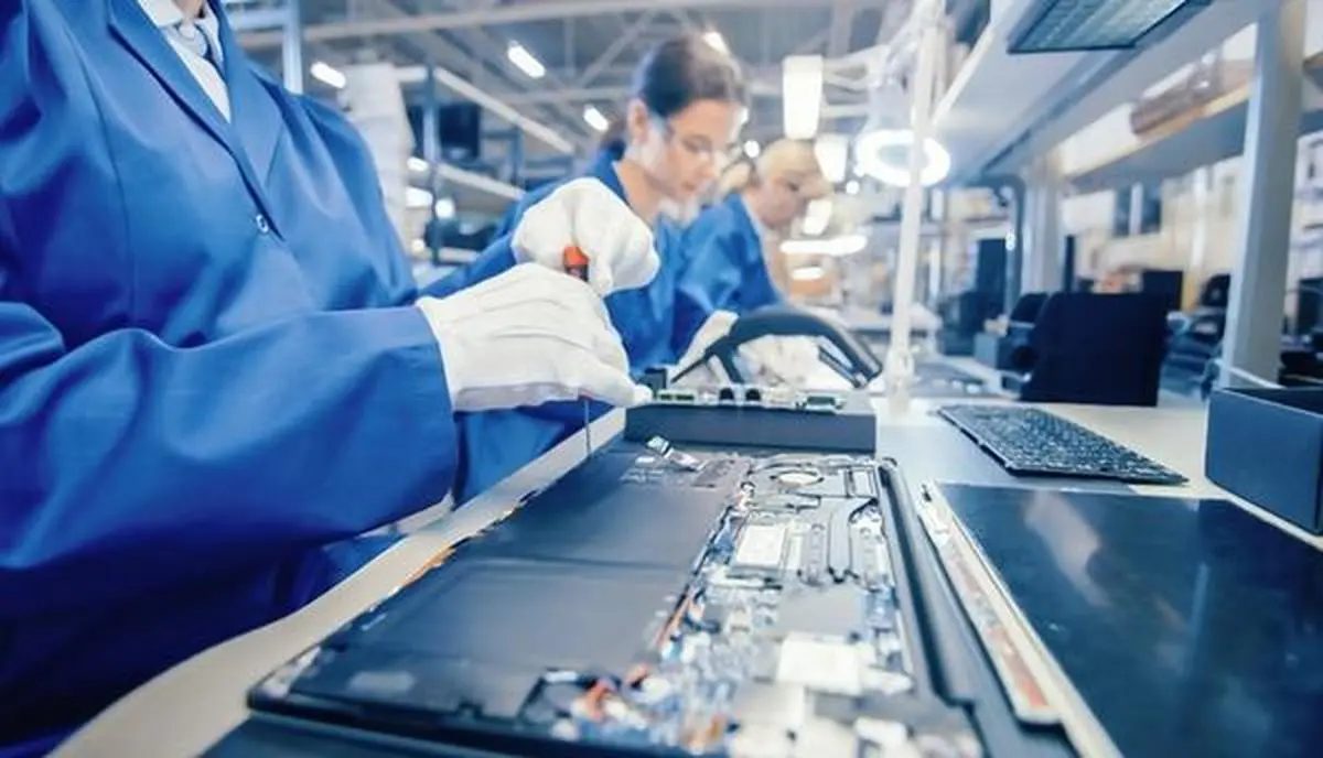 Tata Group, Apple, Mobile manufacturing