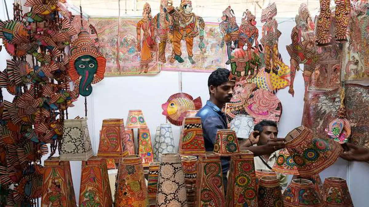 10 handicraft parks being planned to provide infra support to small exporters - the hindu businessline