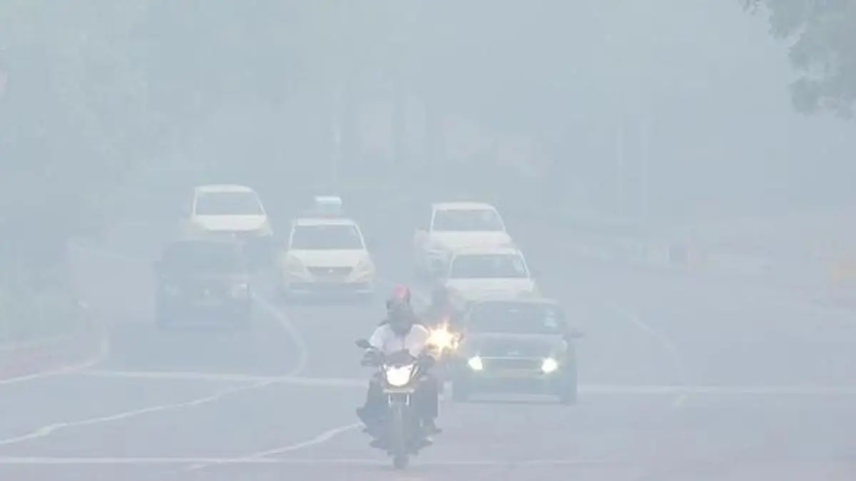 Delhi wakes up to 'very poor' AQI; Ethiopian volcanic ash unlikely to have immediate impact