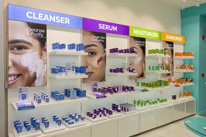 Honasa Consumer’s The Derma Co is banking on omnichannel
to offer an immersive shopping experience Honasa Consumer’s The Derma Co is banking on omnichannel
to offer an immersive shopping experience