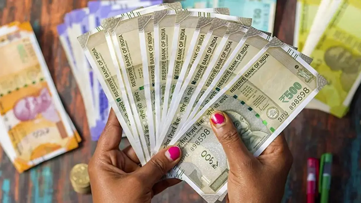 Rupee falls 8 paise to settle at 85.56 against US dollar