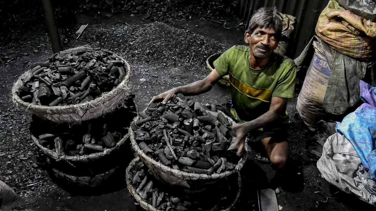 Demand for coal rises in Jaipur as small eateries cope with cylinder shortage