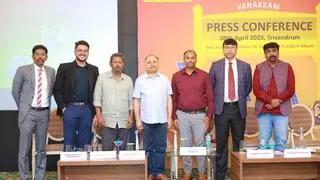 (l to r): Julian Thomas, Informa Market. Mohamed Linas Chenangadan, Ragnovo Energy. G Sivaramakrishnan, Kreepa: R Harikumar, EMC-Kerala; Narendra Nath Verli, Anat Kerala. Rajneesh Khattar, Informa Markets; Noushad Sharafudeen, PM Suryaghar Scheme and KSEB will pose at a press conference at Thiruvananthapuram. (l to r): Julian Thomas, Informa Market. Mohamed Linas Chenangadan, Ragnovo Energy. G Sivaramakrishnan, Kreepa: R Harikumar, EMC-Kerala; Narendra Nath Verli, Anat Kerala. Rajneesh Khattar, Informa Markets; Noushad Sharafudeen, PM Suryaghar Scheme and KSEB will pose at a press conference at Thiruvananthapuram.