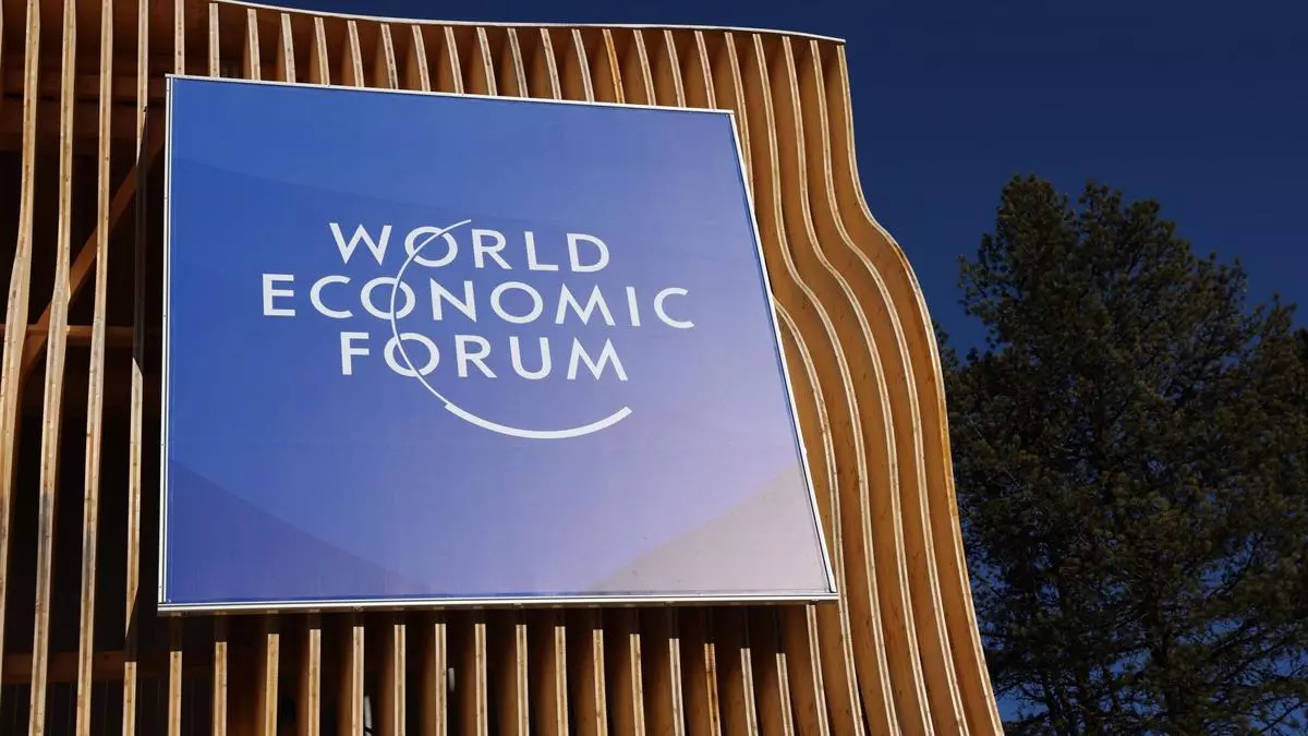 Maharashtra attracts huge investments at Davos WEF.