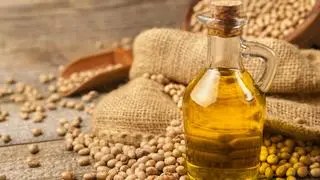 Argentina, which supplies 65 per cent of the soybean oil that India buys, cut its prices following Indian importers’ purchase of the edible oil from China
