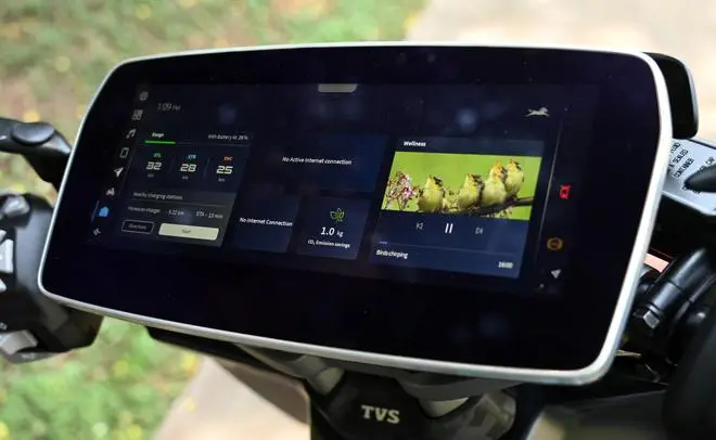 The possibility of keeping oneself engaged with games on the 10.25-inch touchscreen makes it useful even while not riding the e-scooter. The large size and the TFT screen’s clarity allows for multiple use cases The possibility of keeping oneself engaged with games on the 10.25-inch touchscreen makes it useful even while not riding the e-scooter. The large size and the TFT screen’s clarity allows for multiple use cases