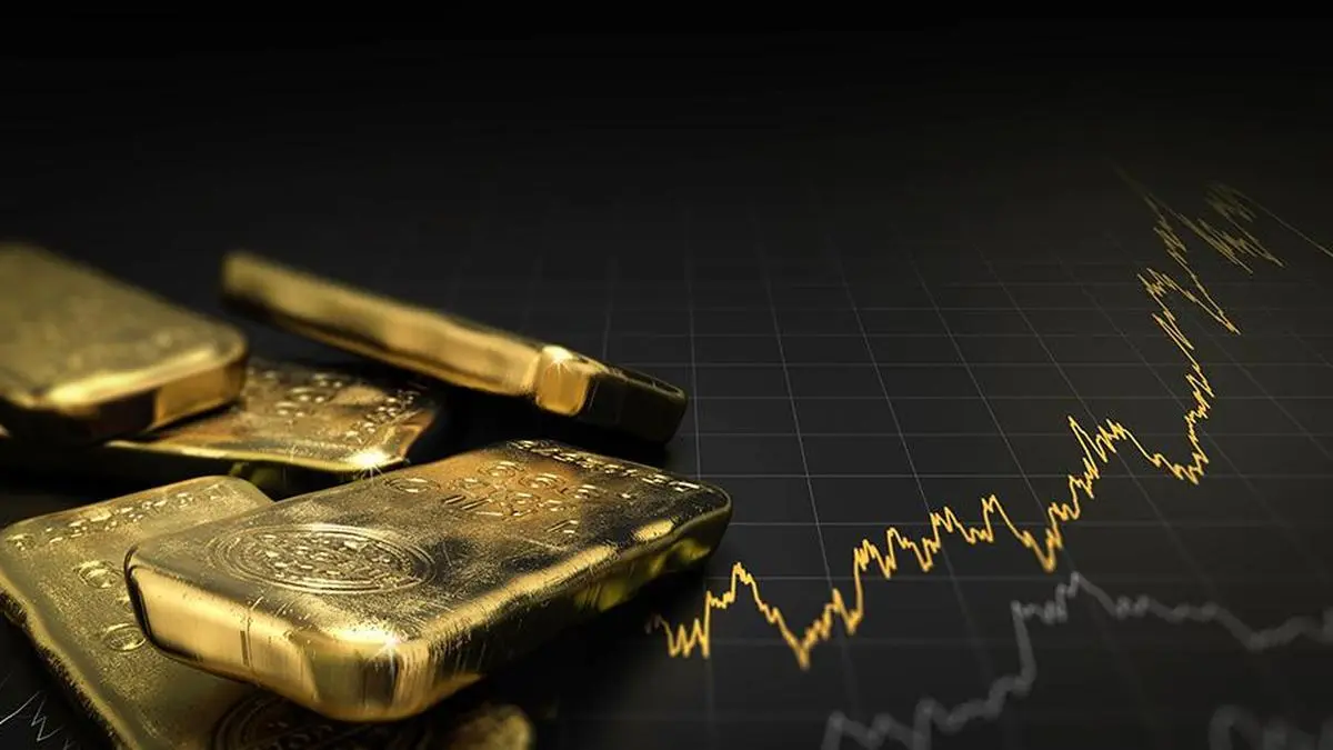 Gold futures decline to ₹1.49 lakh/10g as oil surge, US-Iran tensions weigh on sentiment