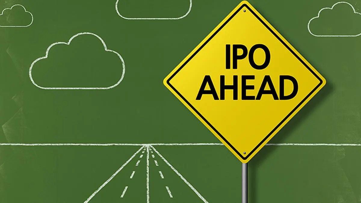 Canara HSBC Life sets IPO price band at ₹100–106 rupees, targets ₹10,000 crore valuation