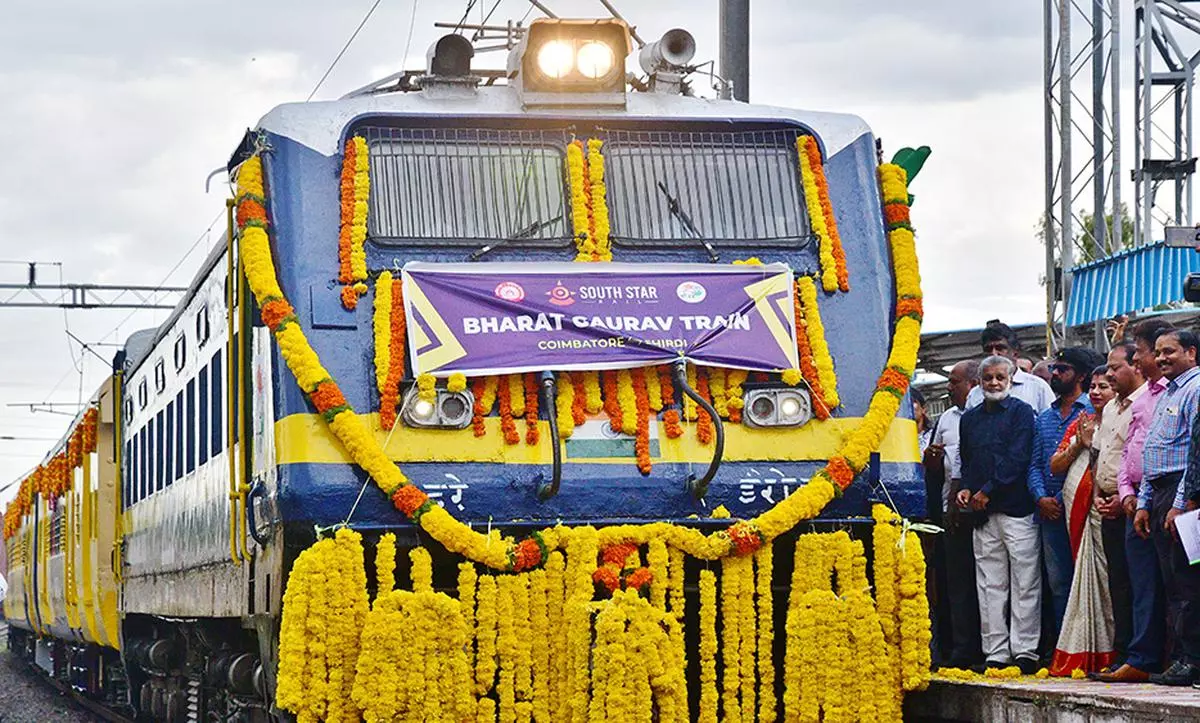 The launch of the Coimbatore-Shirdi Bharat Gaurav train service 