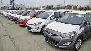 Dealers are struggling to get the inventory moving off their showrooms. 