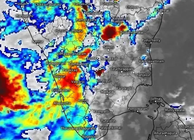 Kerala and neighbourhood in the South Peninsula witnesses heavy to very heavy rainfall and extremely heavy falls (in red) as a cyclonic circulation over North Tamil Nadu anchored strong flows of south-westerlies from the Arabian Sea. Kerala and neighbourhood in the South Peninsula witnesses heavy to very heavy rainfall and extremely heavy falls (in red) as a cyclonic circulation over North Tamil Nadu anchored strong flows of south-westerlies from the Arabian Sea.