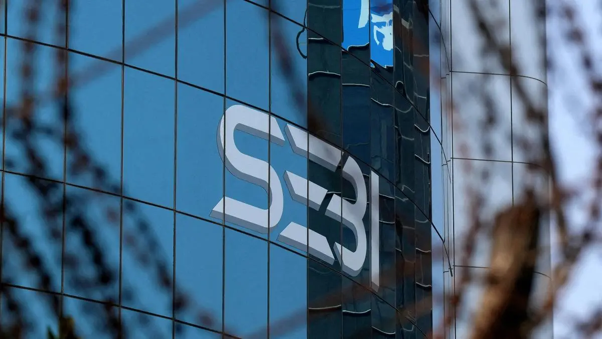 SEBI bars Ashok Maheshwari, 7 others in front-running case