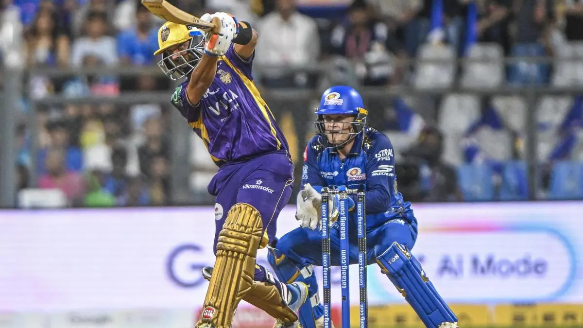 Editorial. Commercial pitch