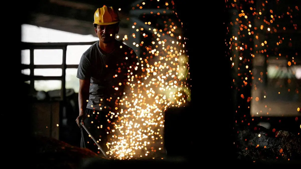 Industrial output grows by 4% in September, driven by manufacturing sector