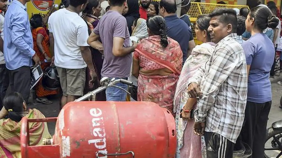 India-linked LPG tanker Sarv Shakti attempts — and is reported to have — transited Strait of Hormuz amid regional tensions; LPG demand falls 16% in April