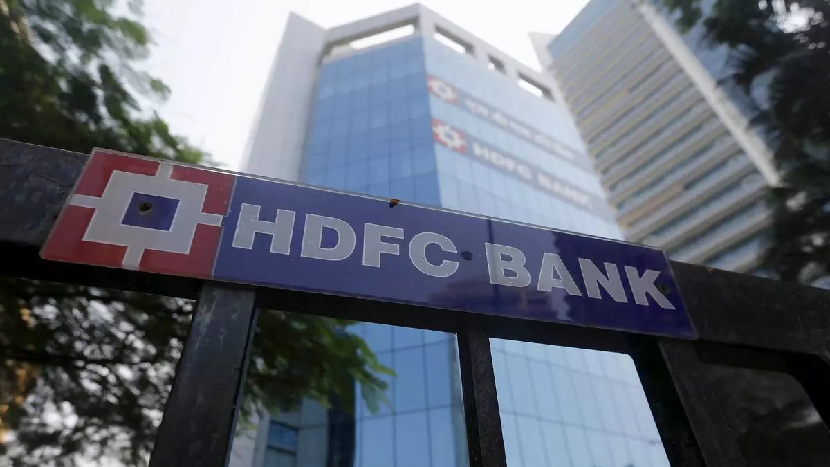 HDFC Bank, Flipkart Wholesale launch first credit card for small