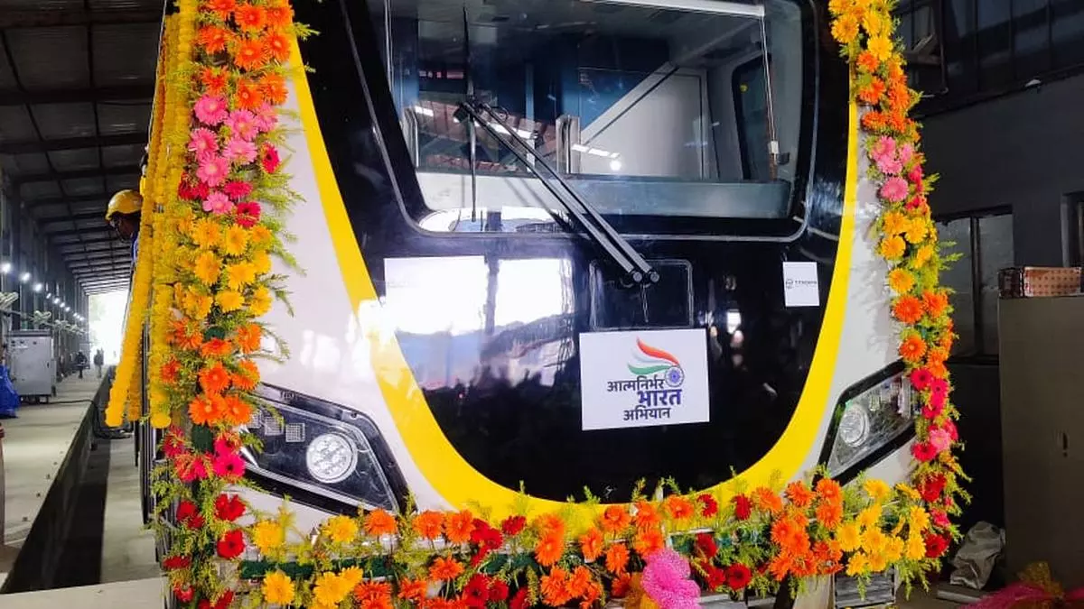 Bengaluru Metro’s Yellow Line gets its first driverless trainset from Titagarh Rail Systems