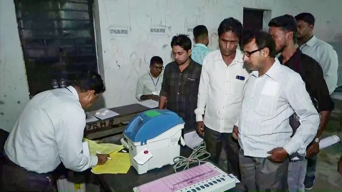 West Bengal re-polling: Magrahat Paschim records healthy voter turnout of 16.68%, Diamond Harbour at 15.83%