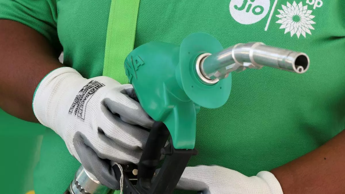 Jio-BP launches high performance fuels at IEW 2025