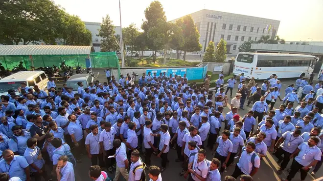 Samsung has stated disciplinary actions will be taken against 23 suspended workers, alongside salary deductions for the same period. Union representatives have rejected these terms, pushing for the revocation of suspensions instead. Samsung has stated disciplinary actions will be taken against 23 suspended workers, alongside salary deductions for the same period. Union representatives have rejected these terms, pushing for the revocation of suspensions instead.