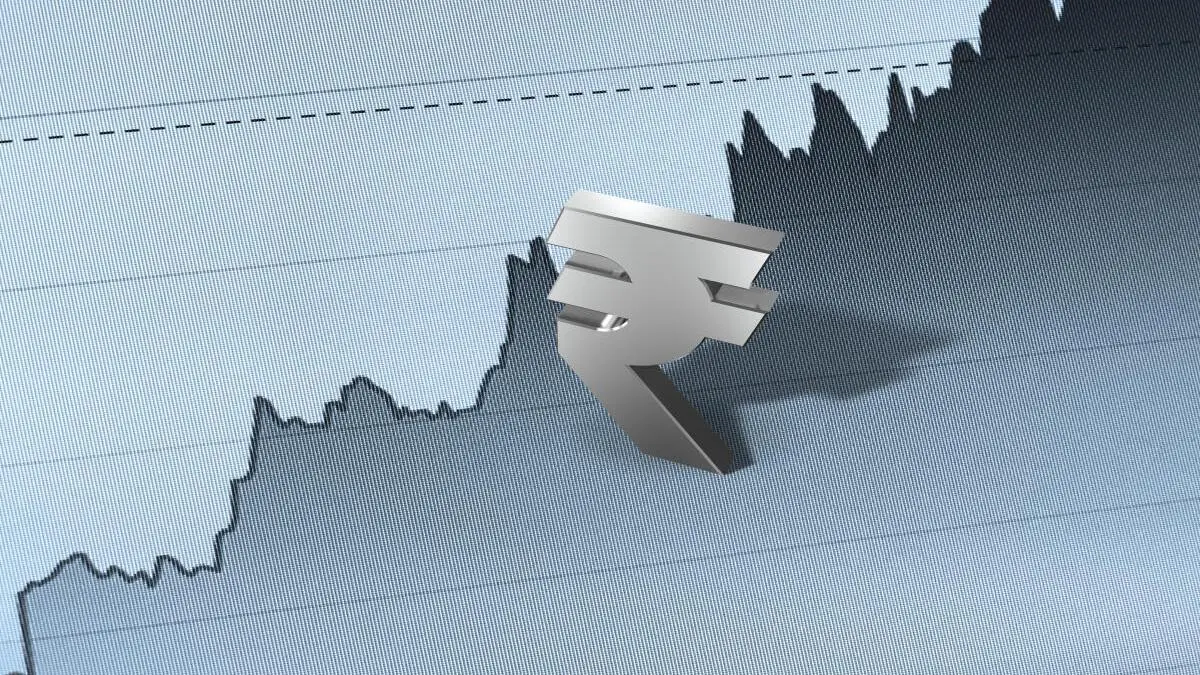 Rupee rises 3 paise to 83.13 against US dollar in early trade Rupee rises 3 paise to 83.13 against US dollar in early trade