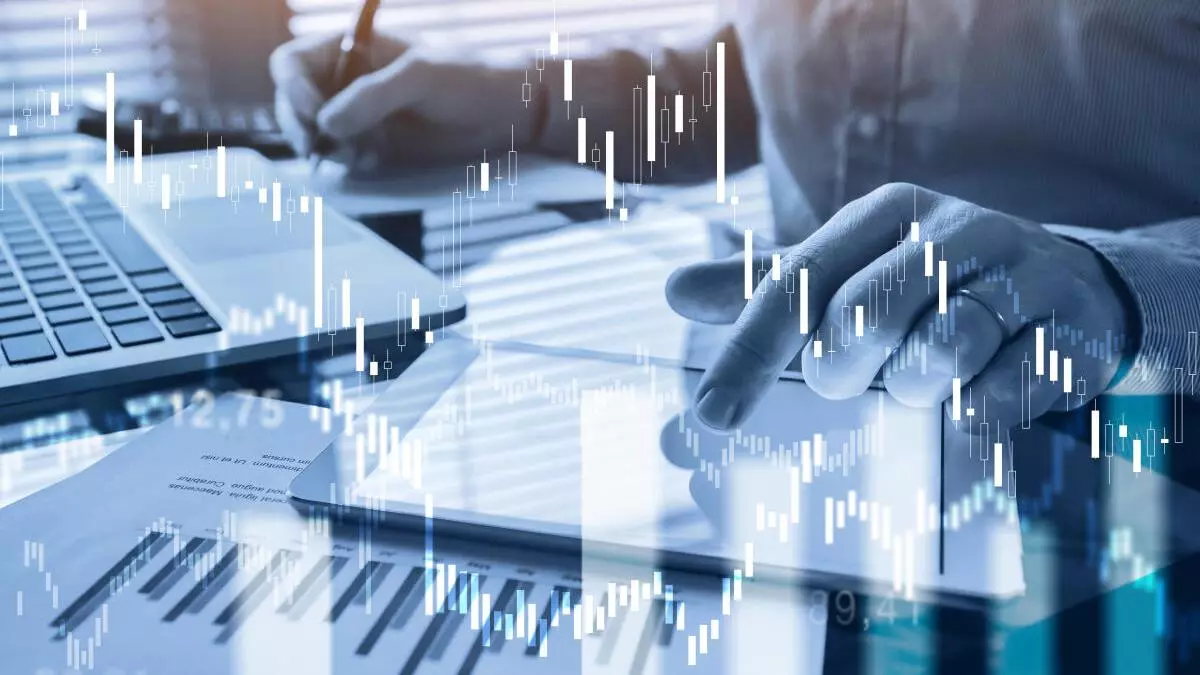 Actualizaciones en vivo del mercado de valores 28 de agosto de 2024: acciones para comprar hoy: Century Textiles & Industries (₹ 2,510.20): COMPRAR