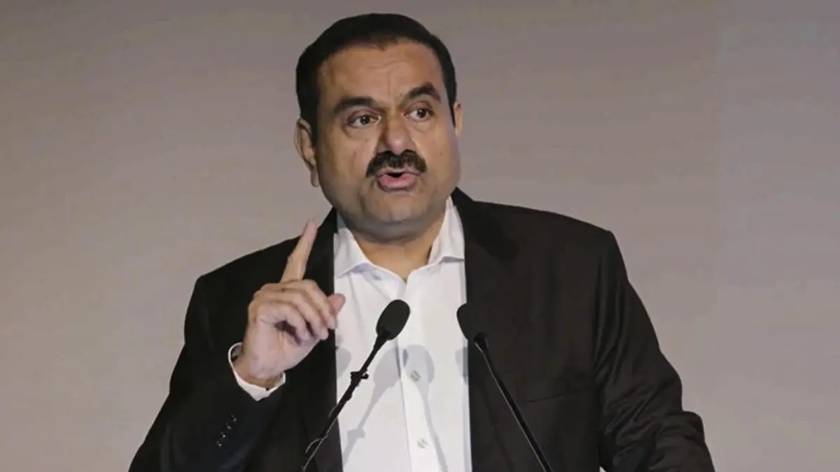 Gautam Adani meets Yogi Adityanath, backs Uttar Pradesh’s $1 trillion economy goal - The HinduBusinessLine