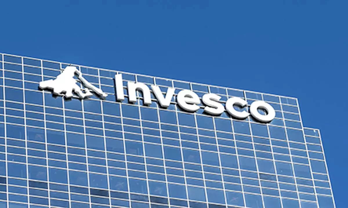 Invesco India AMC, part of America’s top fund management companies, is being investigated by regulators in multiple jurisdictions for alleged misappropriation of fixed income schemes