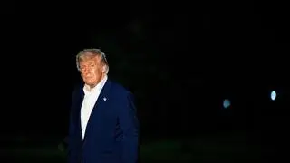 Trump affirms the success in spreading the tensions of India-Pakistan, emphasizing the conversations of commerce and peace, despite the nuclear threat. Trump affirms the success in spreading the tensions of India-Pakistan, emphasizing the conversations of commerce and peace, despite the nuclear threat.
