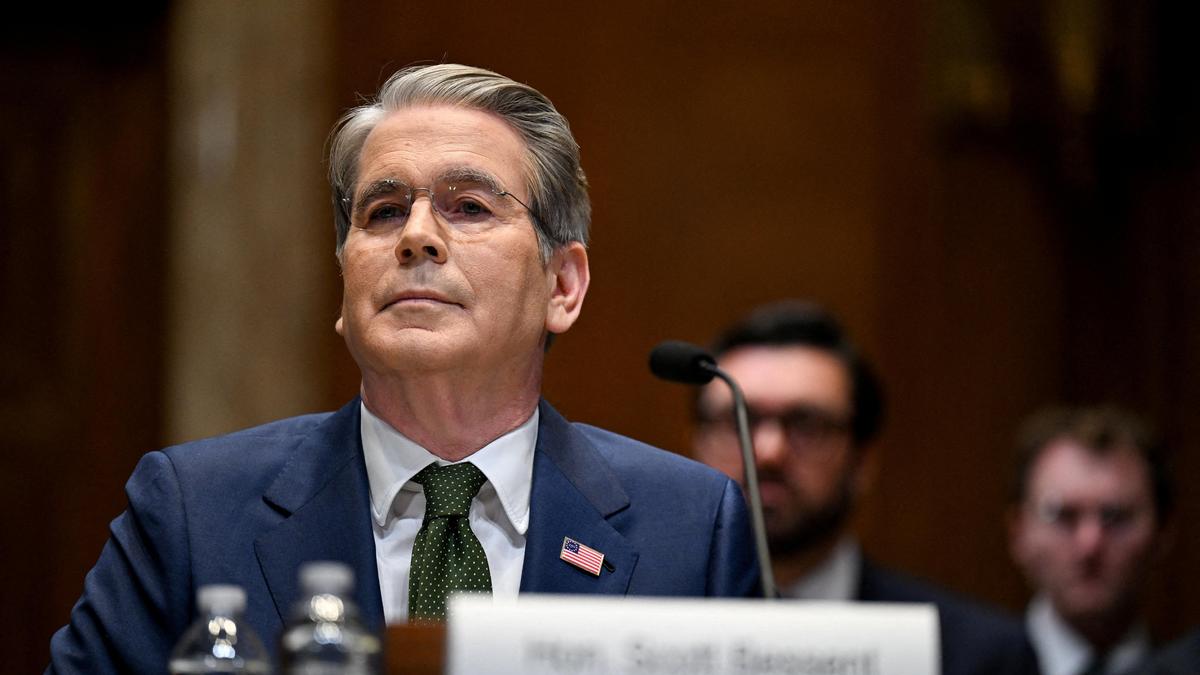 US imposes sanctions on 10 individuals, companies for aiding Iran's weapons sector