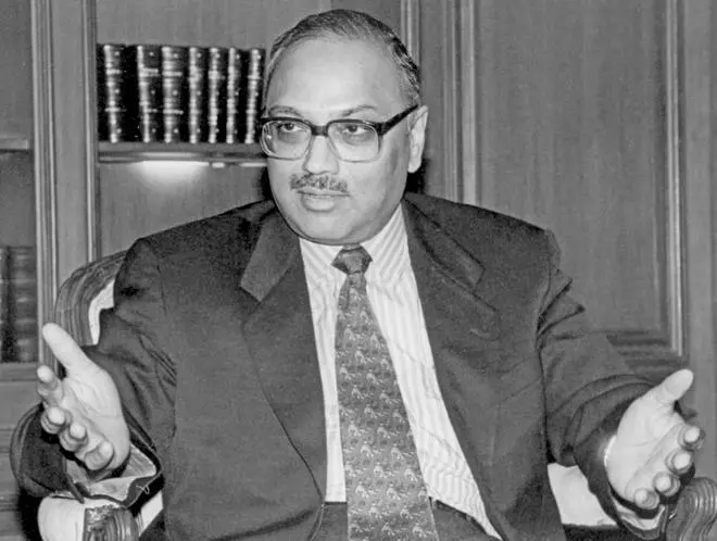 Dr. C. K. Prahalad was the Harvey Fruehauf Professor of Corporate Strategy at the University of Michigan, US.
(CIRCA 1995)
PHOTO: THE HINDU ARCHIVES Dr. C. K. Prahalad was the Harvey Fruehauf Professor of Corporate Strategy at the University of Michigan, US.
(CIRCA 1995)
PHOTO: THE HINDU ARCHIVES