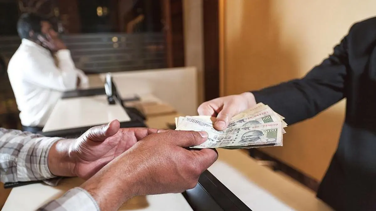 India's Remittances Projected to Reach Record $140 Billion by FY26, According to SBI Research