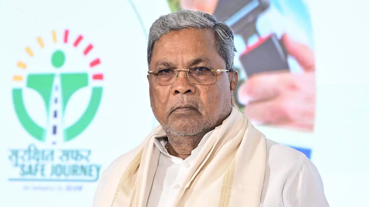 Revés para Siddaramaiah cuando HC desestima petición que impugna orden del Gobernador