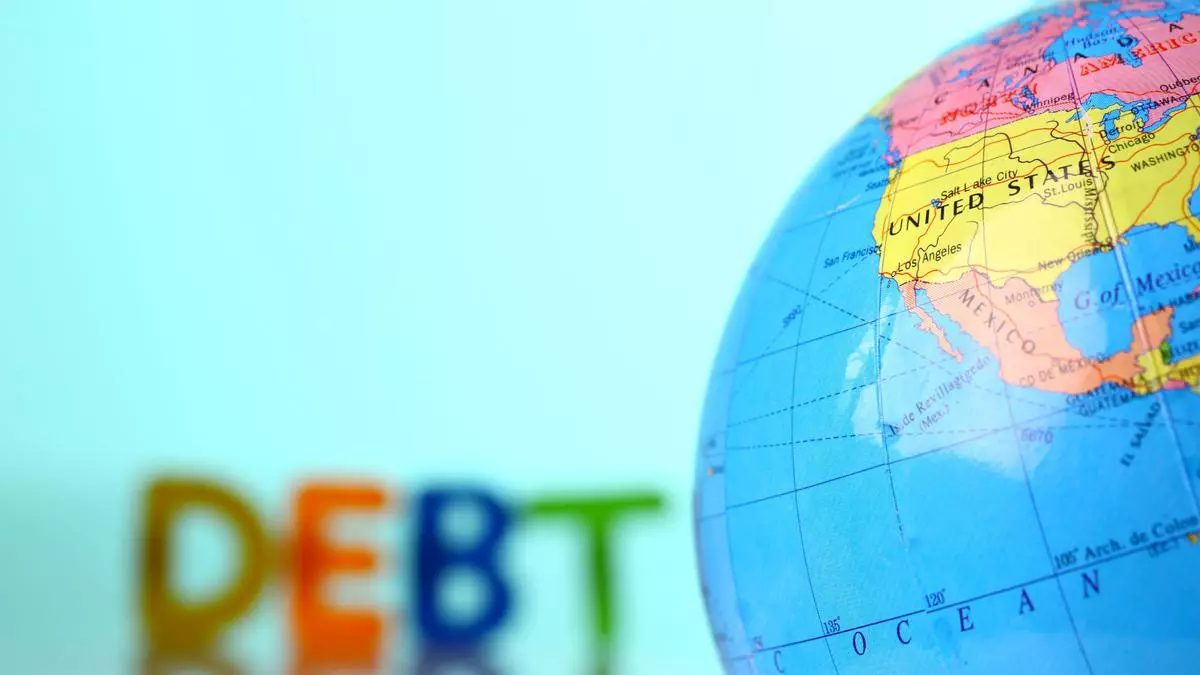 インド、アメリカ、ドイツ、イギリス、フランス、日本、中国：主要経済国の債務に関するIMFデータベースの洞察