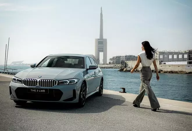 2025 BMW 3 Series LWB 