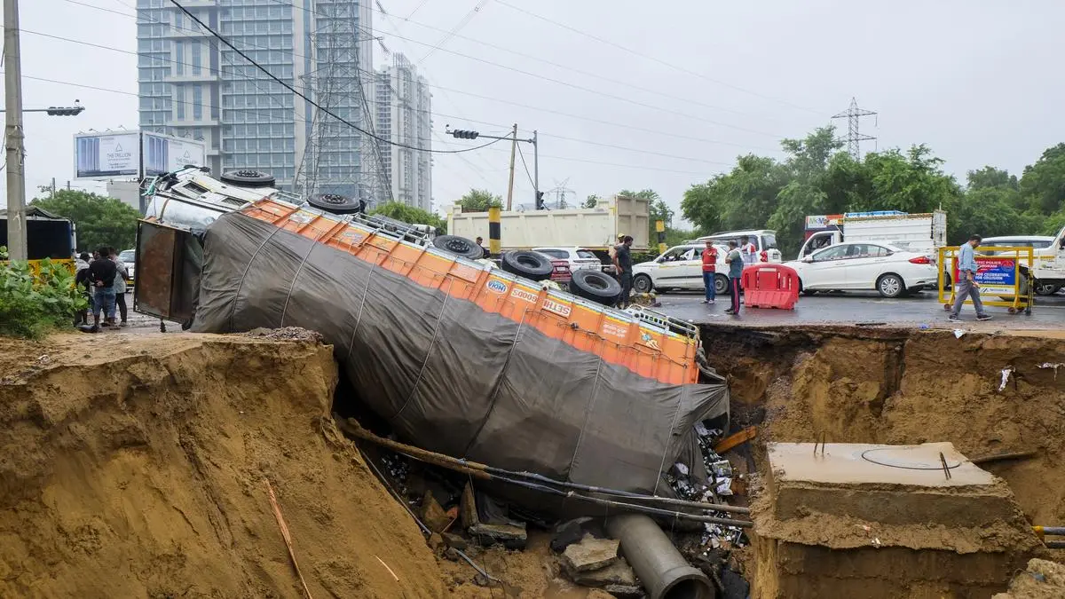 Heavy rain floods Gurugram; residents express anger on social media