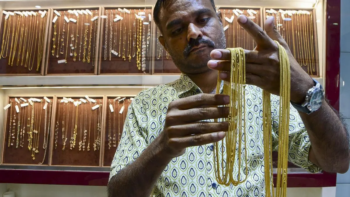 Jewellers seek PMO meeting over Modi’s call to curb gold purchases