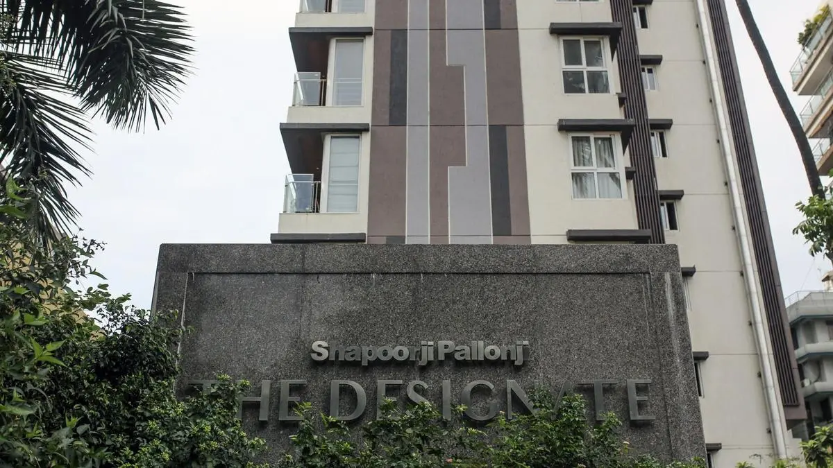 Leading Investors in Real Estate Close $3.4 Billion Private Credit Deal