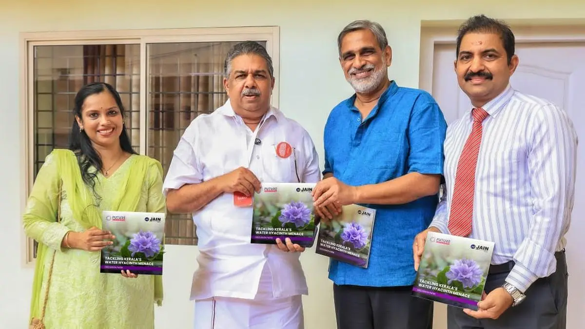 Discussion paper on water hyacinth menace in Kerala inland waters 