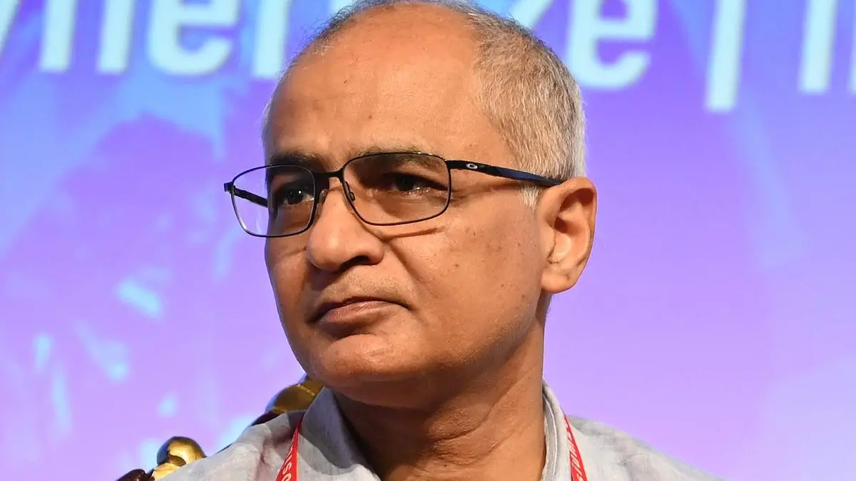 No LPG shortage in country, vessels continuously coming to India via Hormuz: Petroleum Secretary Neeraj Mittal