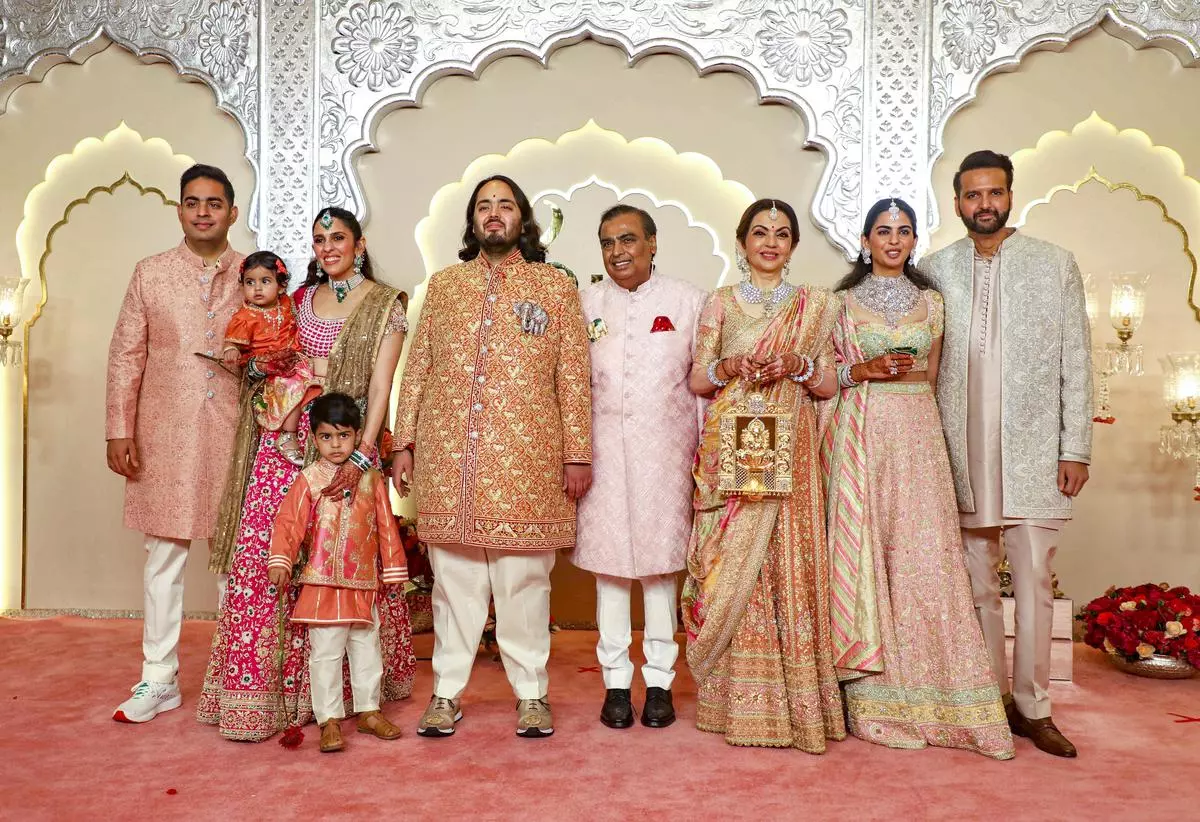 Slideshow | Anant Ambani, Radhika Merchant tie the knot in the wedding ...