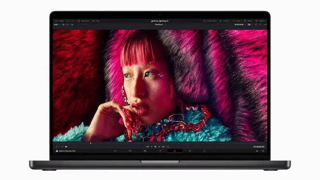 With the new MacBook Pro with M3 Max, video post-production work on the highest-resolution content in apps like Blackmagic DaVinci Resolve Studio is a breeze With the new MacBook Pro with M3 Max, video post-production work on the highest-resolution content in apps like Blackmagic DaVinci Resolve Studio is a breeze