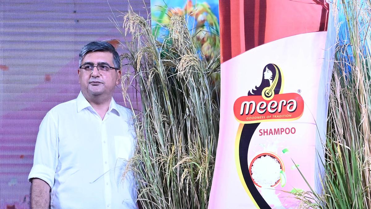 CavinKare's Meera Launches Rice Kanji Shampoo for Smooth and Shiny Hair
