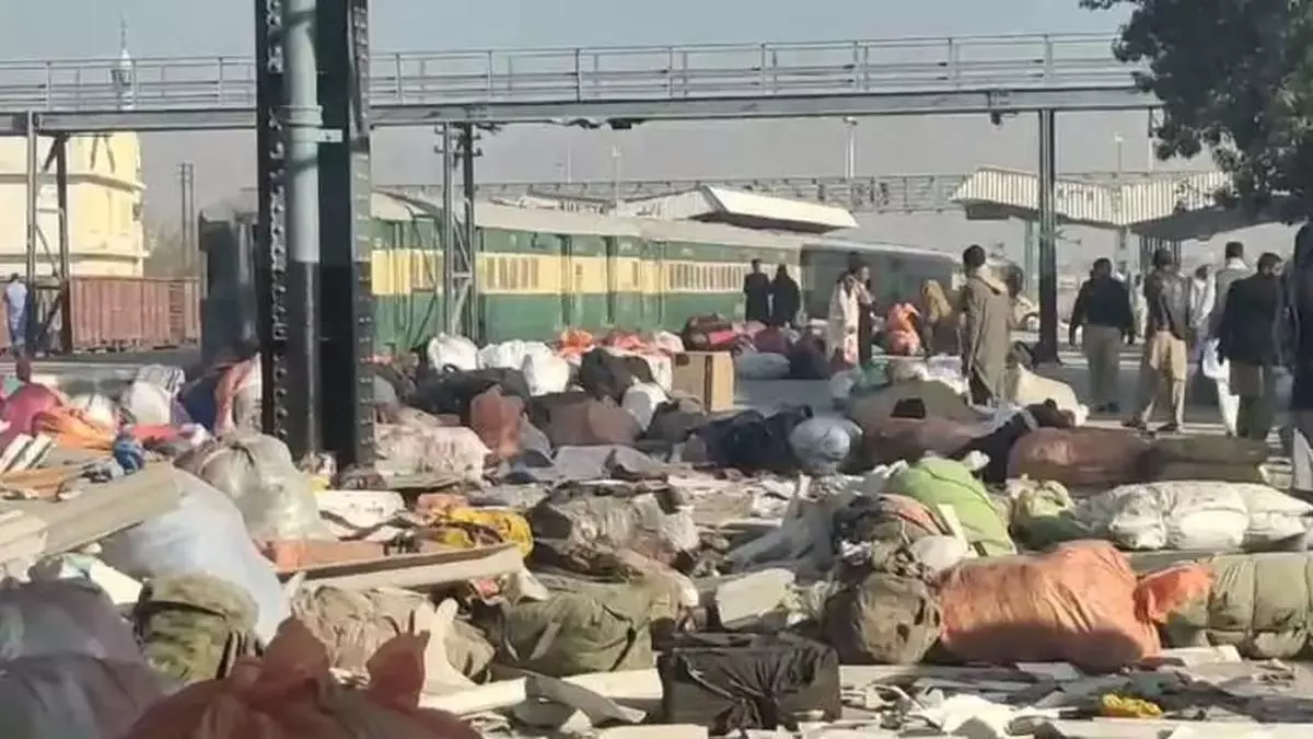 24 killed, 46 injured in suicide bombing at railway station in Pakistan