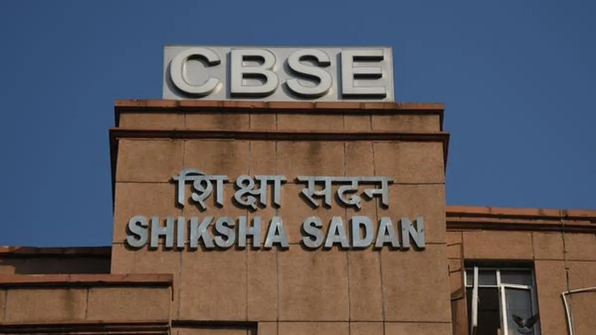 Parliamentary Panel to meet today to review OSM in CBSE exams, 3-language formula in Class 9th, 10th
