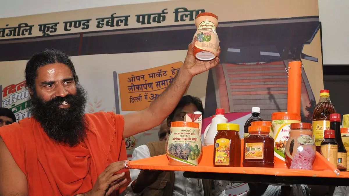 SC issues contempt notice to Patanjali, MD Acharya Balkrishna 