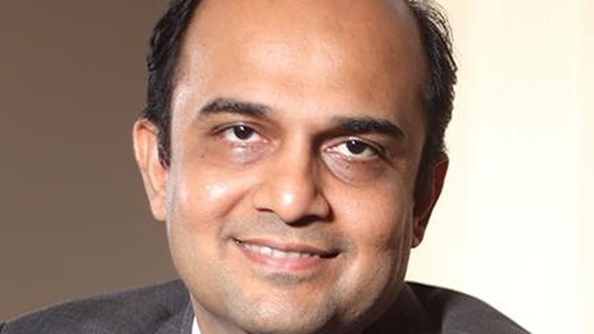 Crude above $100 could trigger earnings downgrade cycle: SMC Global CEO