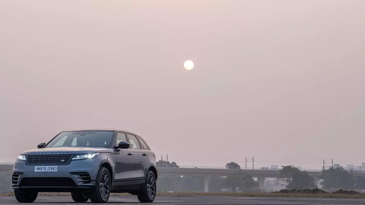 2023 Range Rover Velar Interior | Land Rover Anaheim Hills