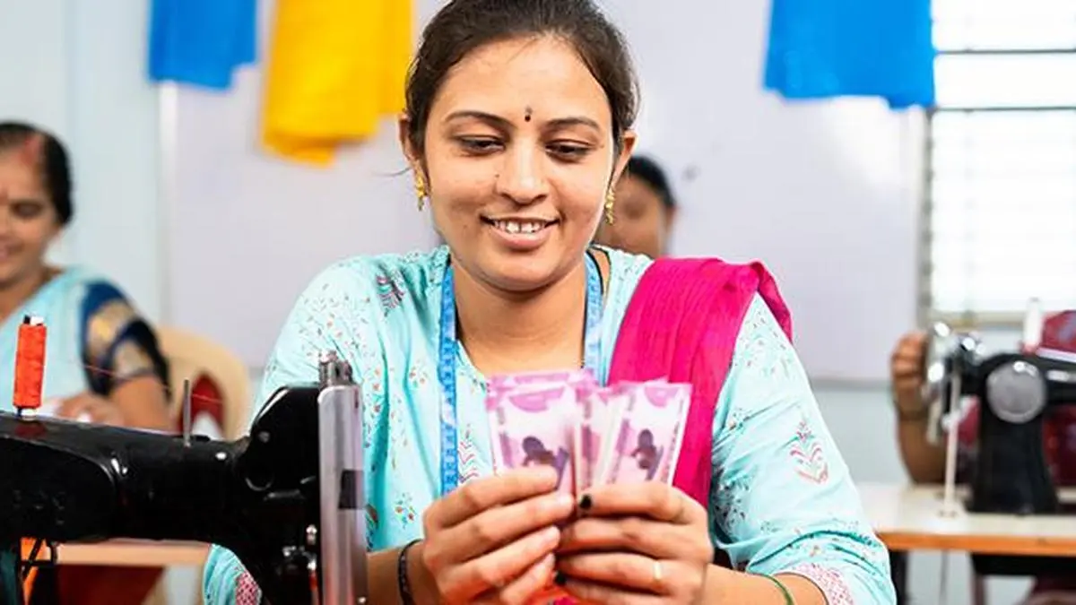 More women, freshers migrating for better blue, grey-collar jobs: Report